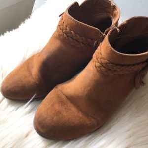 Brown boots | Cat and Jack